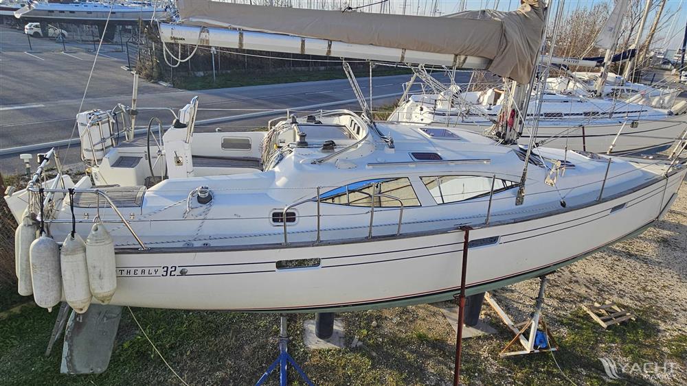 NORTHSHORE YACHTS SOUTHERLY 32  DI