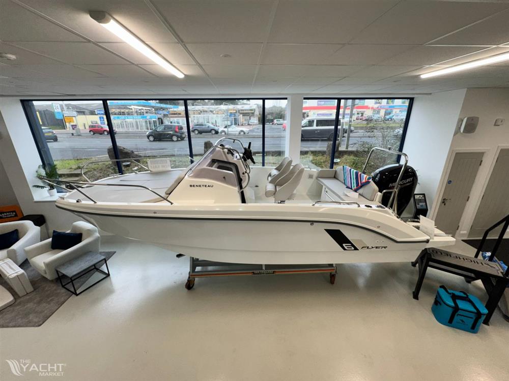 Beneteau Flyer 6 Sundeck