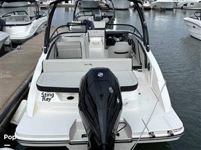 Sea Ray SPX 210 OB