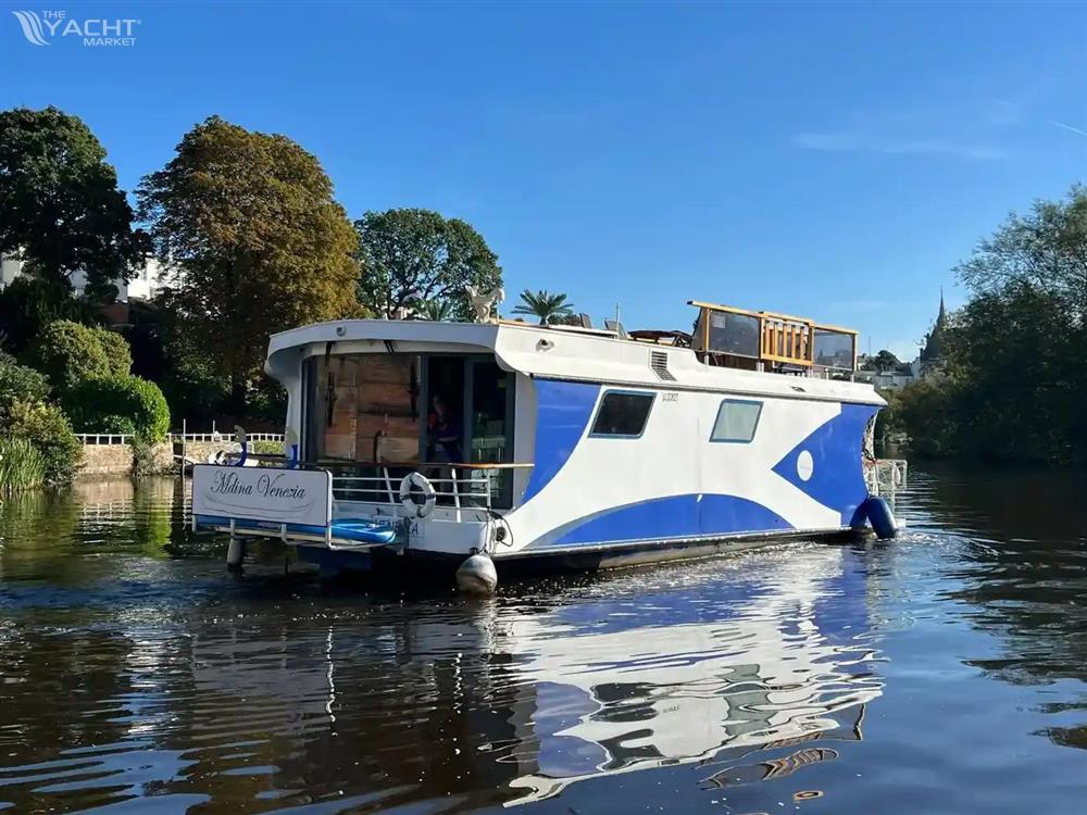Houseboat Hard Chine Aluminium Houseboat