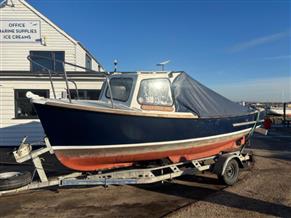 Launch Plymouth Pilot 18