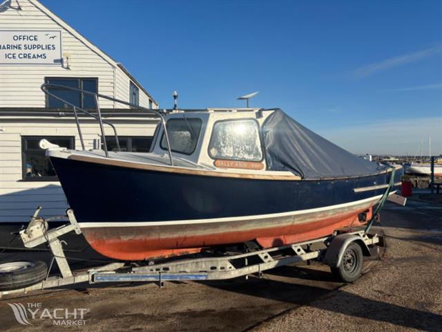 Launch Plymouth Pilot 18