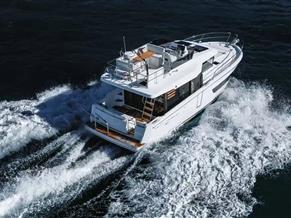 Beneteau Swift Trawler 37 Fly