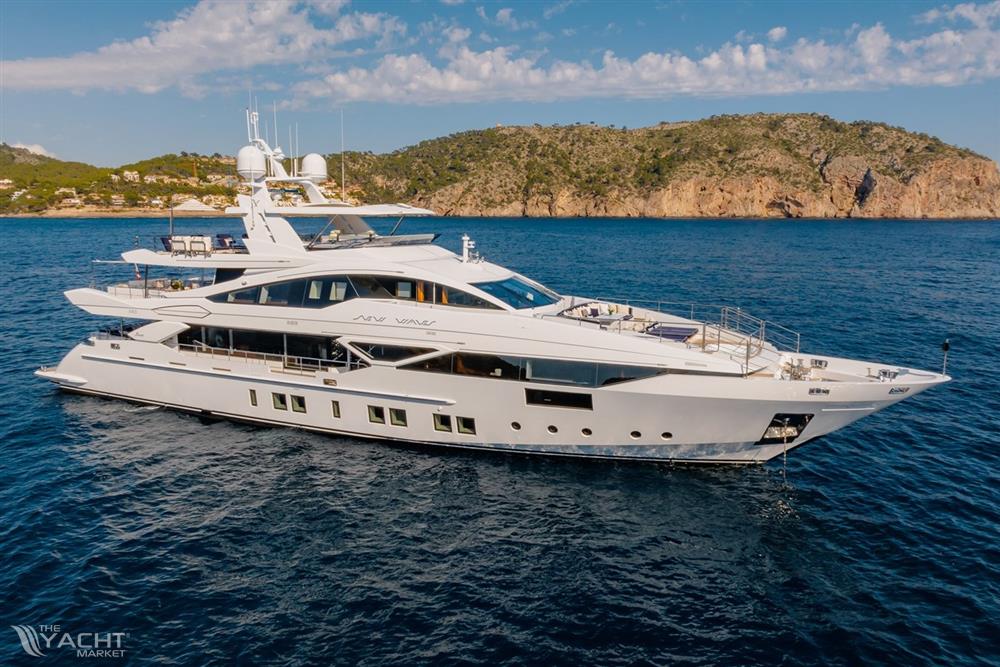 Benetti Fast 140 - Benetti Fast 140 (2015)