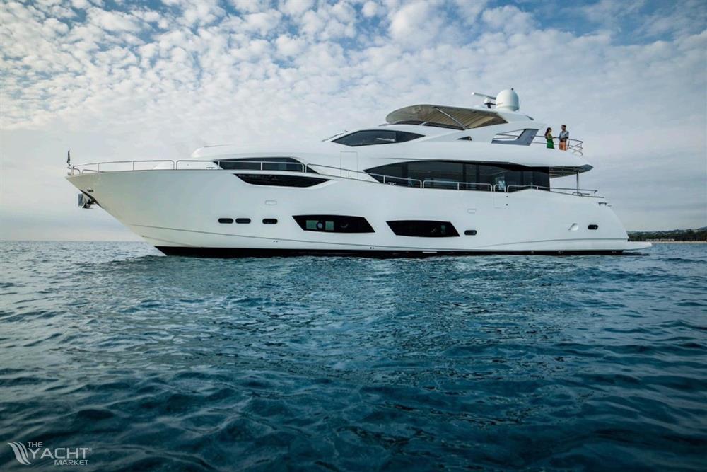 Sunseeker 95 Yacht