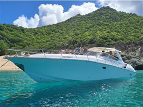 Fountain 38 Express Cruiser