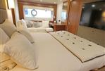 Sunseeker 75 Yacht - 32 - Master Cabin