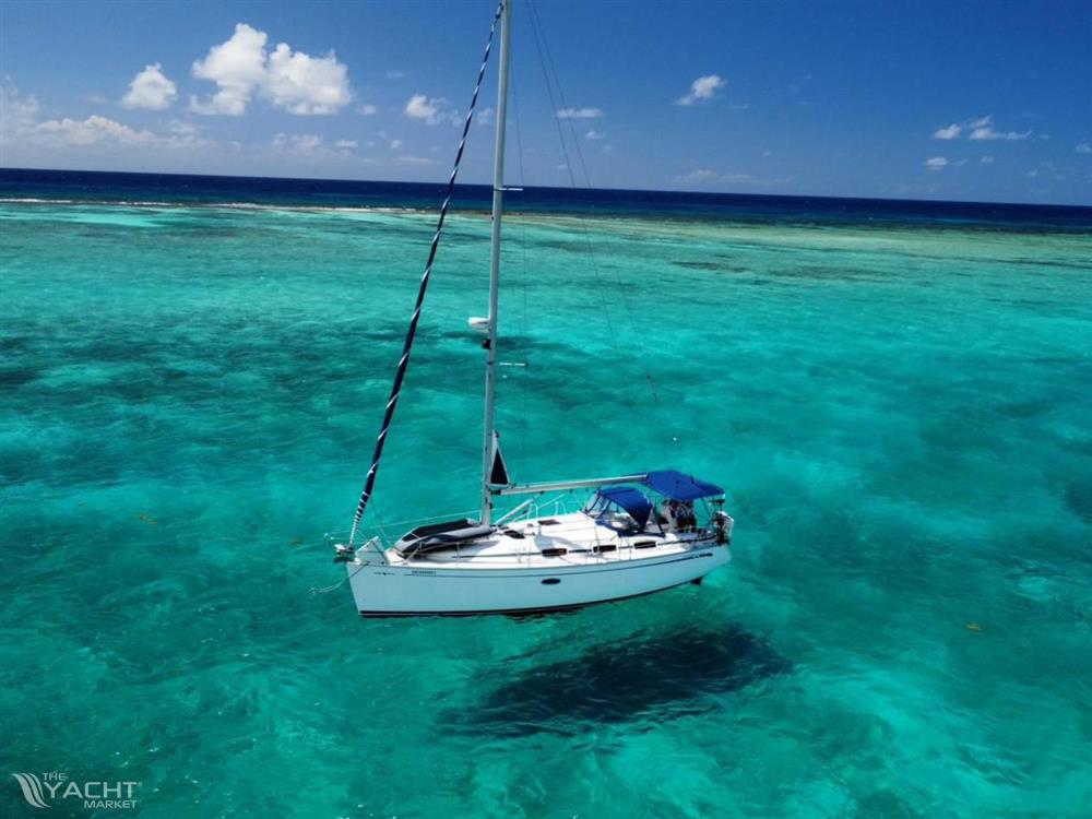 Bavaria 33 Cruiser - Bavaria 33 Cruiser