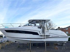 Jeanneau Cap Camarat 10.5 WA Series 2