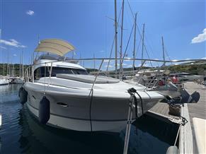 Beneteau Antares 42
