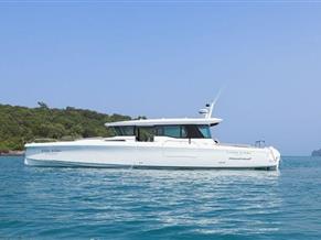 Axopar 45 XC Cross Cabin