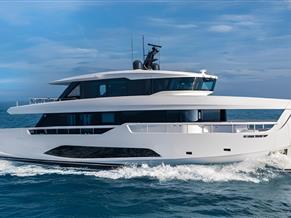 Ferretti Infynito 90