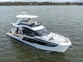 Galeon 560 Fly