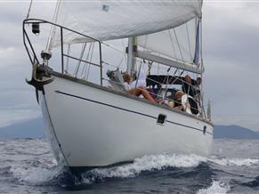BRUCE ROBERTS YACHT DESIGN CLASSIC 45