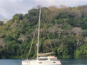 Fountaine Pajot Helia 44