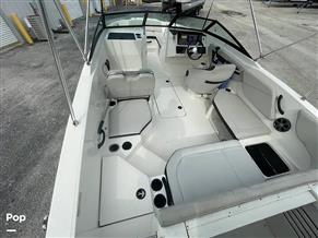 Sea Ray SPX 210