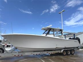 Front Runner 36 Center Console