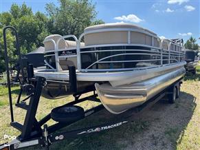 Sun Tracker 22 DLX