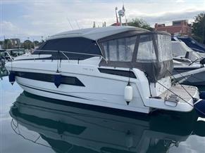 Jeanneau NC 33