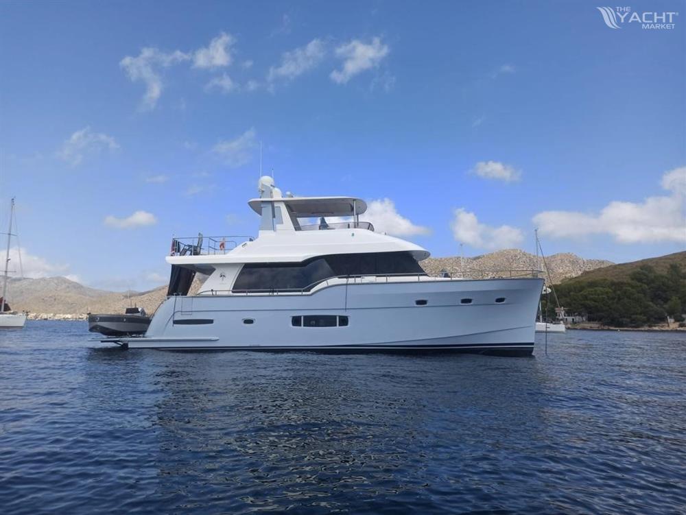 2016 Outer Reef 620 Trident
