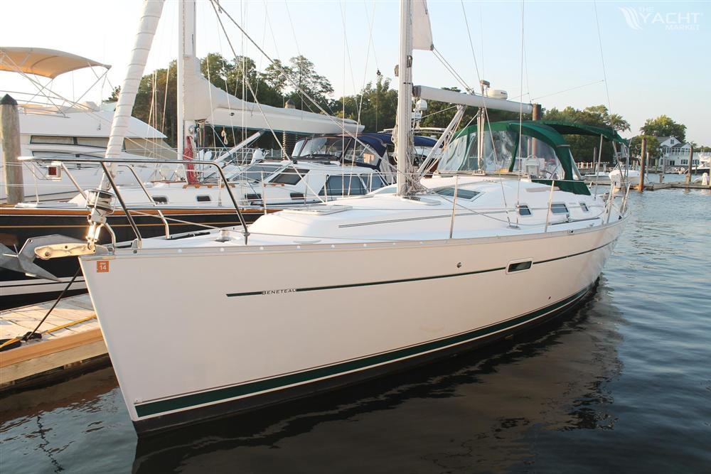 Beneteau 343 - Beneteau 343 - Port Bow