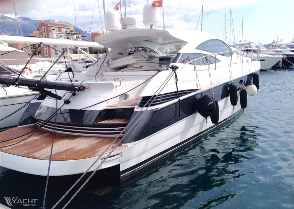 PERSHING 50 perfect sport boat only 400 hours