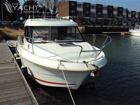 Beneteau Antares 780